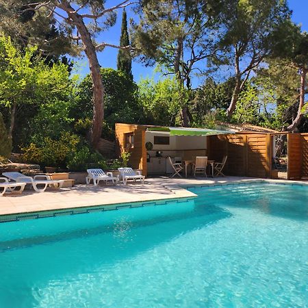 Bed and Breakfast Domaine Les Gendalis Saint-Saturnin-lès-Avignon Esterno foto
